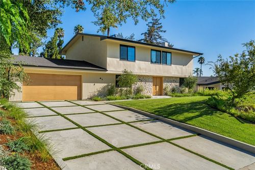 5873 Fairhaven Ave, Woodland Hills, CA, 91367-3930 | Card Image