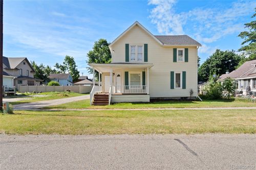113 W Polly, Perry, MI, 48872-9503 | Card Image