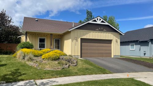 20648 Beaumont Dr, Bend, OR, 97701-7936 | Card Image