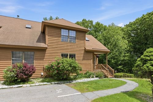 54-54 Perkins Ct, Haverhill, MA, 01832-1184 | Card Image