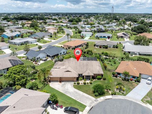 301 Thorn Hill Pl, SUN CITY CENTER, FL, 33573-5832 | Card Image