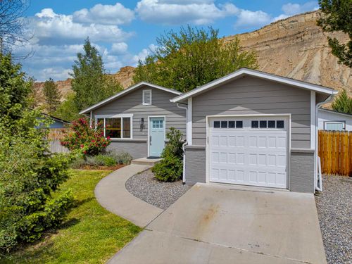 520 Rosa St, Palisade, CO, 81526-8739 | Card Image