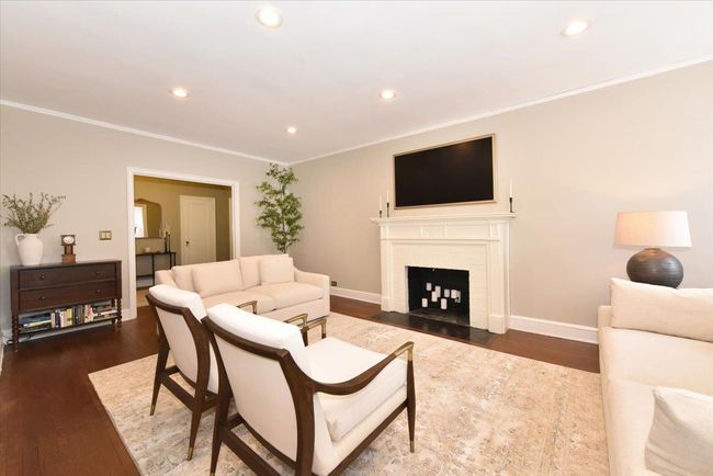 APT-6D - 8 Barstow Rd, Home with 1 bedrooms, 1 bathrooms and null parking in Great Neck NY | Image 9