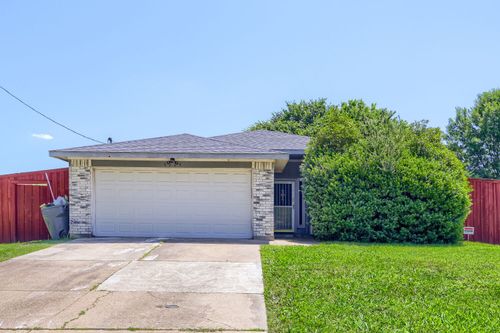 9324 Teagarden Road, Dallas, TX, 75217 | Card Image