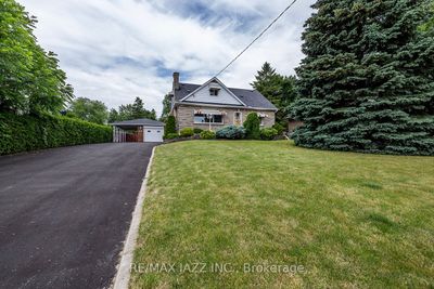 616 Park Rd N, House other with 4 bedrooms, 2 bathrooms and 10 parking in Oshawa ON | Image 1