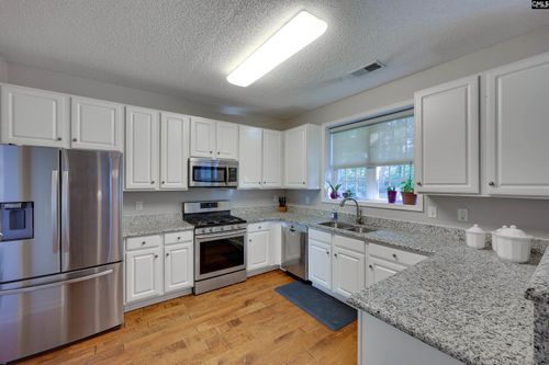 206 Coopers Hawk Cir, Irmo, SC, 29063-9296 | Card Image