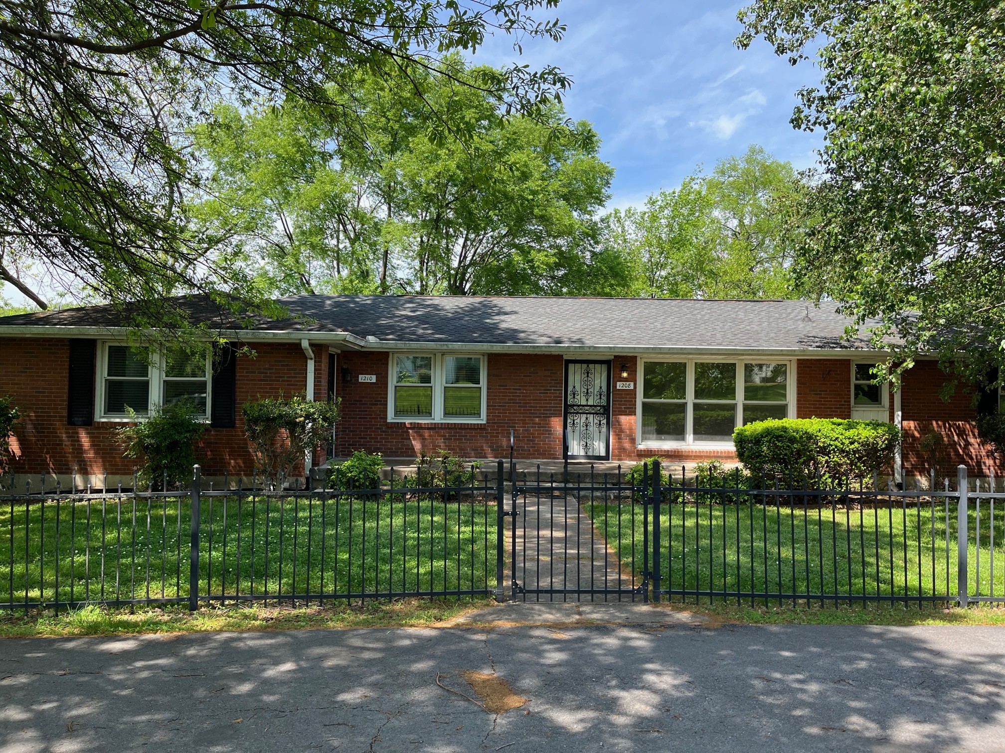 Clifton Ln, Nashville, TN 37215