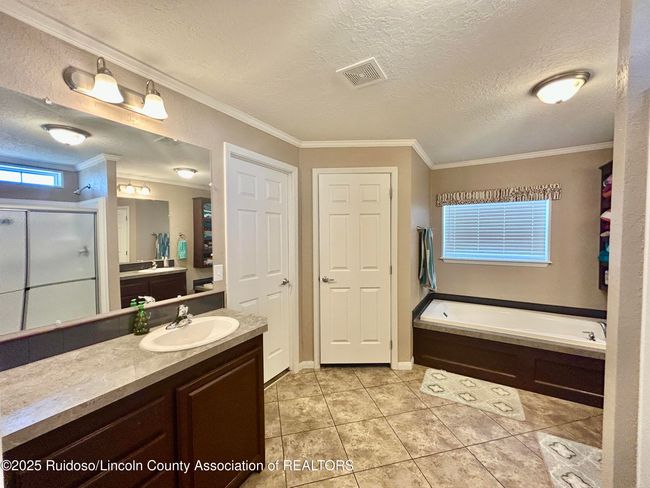 134 Gopher Gulch Loop, House other with 3 bedrooms, 3 bathrooms and null parking in Carrizozo NM | Image 33