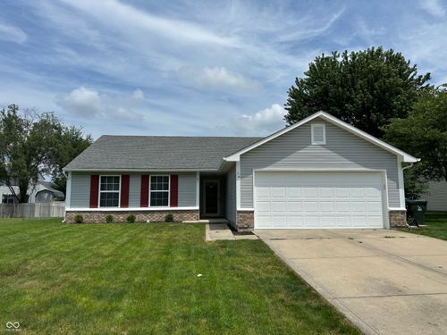 213 E Carolina St, Fortville, IN, 46040-1097 | Card Image