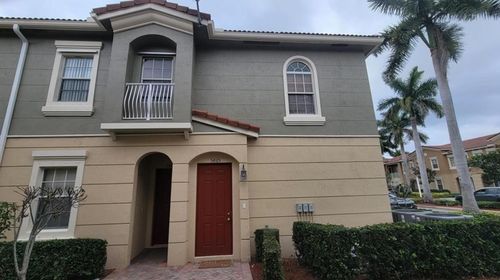 5865 Hampton Hills Blvd, Tamarac, FL, 33321-4181 | Card Image
