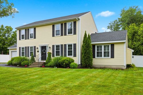 69 Mallard Pt, Merrimack, NH, 03054-3334 | Card Image