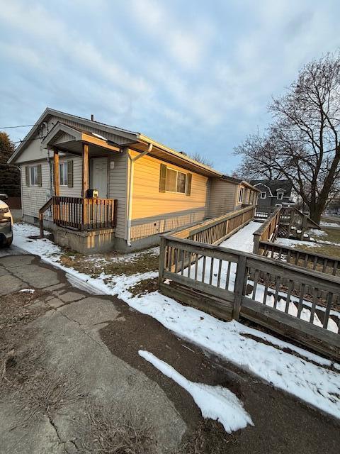 Commercial Sale in Albion 5