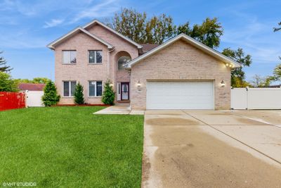 980 Lucinda Drive, House other with 4 bedrooms, 2 bathrooms and 2 parking in Buffalo Grove IL | Image 2