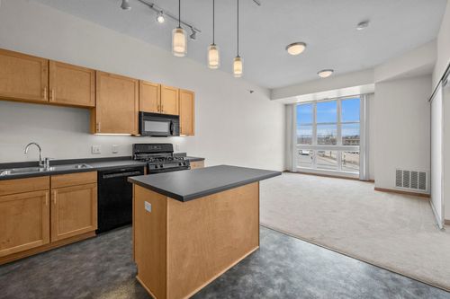 221-2650 University Ave W, Saint Paul, MN, 55114-1925 | Card Image