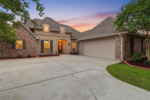 708 Rue Bourdeaux, Covington, LA, 70433-8191 | Card Image