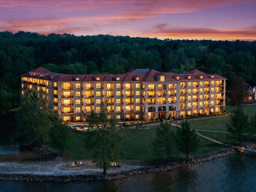 apt-ph-e-12100 Two Rivers Dr, Athens, AL, 35611-8674 | Card Image