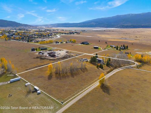 235 Palisades Drive, Alpine, WY, 83128 | Card Image