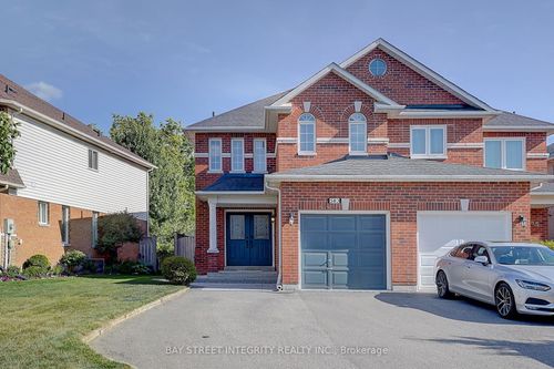 583 Heddle Cres, Newmarket, ON, L3X2K7 | Card Image