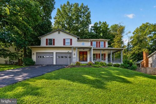 6103 Union Village Dr, CLIFTON, VA, 20124-2321 | Card Image