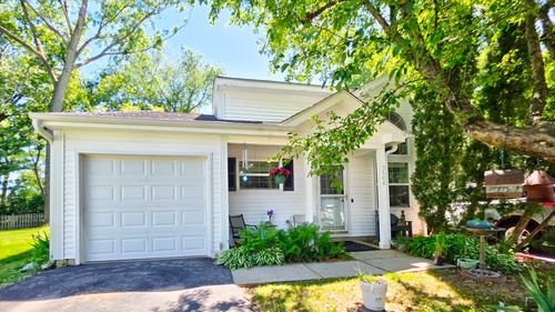 3606 Linden Dr, Island Lake, IL, 60042-9648 | Card Image