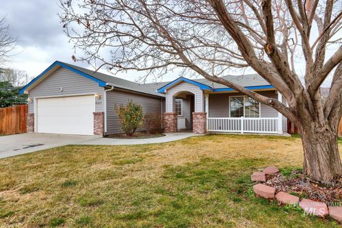 1883 N Pingo Ave, Kuna, ID, 83634-3368 | Card Image