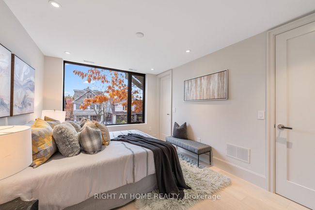 37 Kenilworth Ave, House other with 4 bedrooms, 6 bathrooms and 1 parking in Toronto ON | Image 41