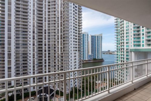 2110-801 Brickell Key Blvd, Miami, FL, 33131-3711 | Card Image