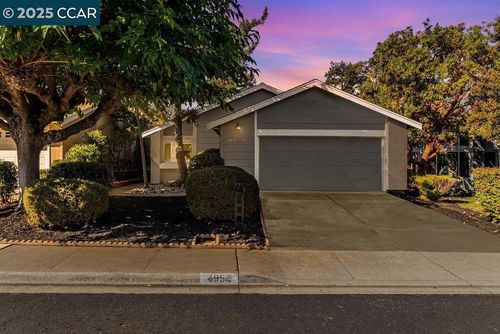 4954 Shadowfalls Dr, Martinez, CA, 94553-4144 | Card Image
