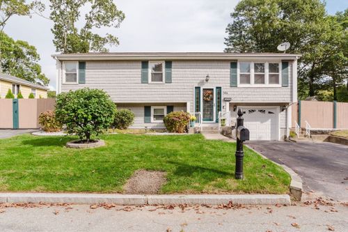 786 Langley St, Fall River, MA, 02720 | Card Image