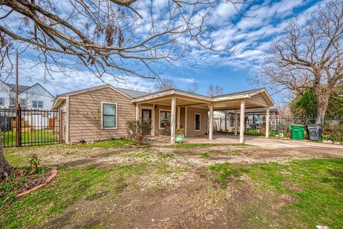 7318 Jutland Rd, Houston, TX, 77033-2711 | Card Image