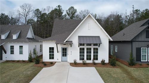 836 Village Drive, OPELIKA, AL, 36801 | Card Image