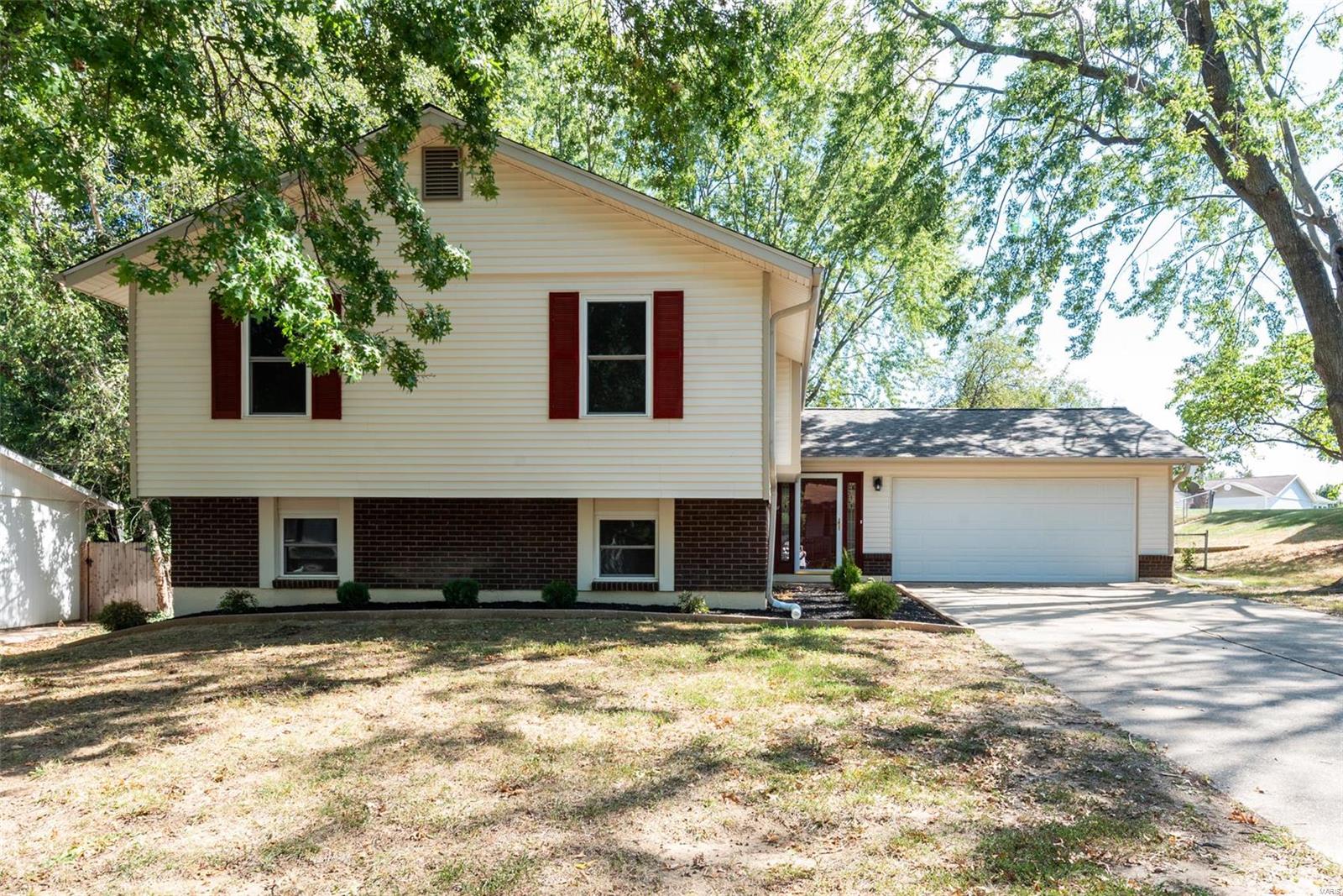 Haverford Dr, Saint Peters, MO 63376