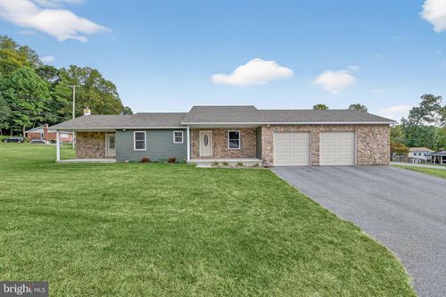 1 Spring Ave, TEMPLE, PA, 19560-9513 | Card Image