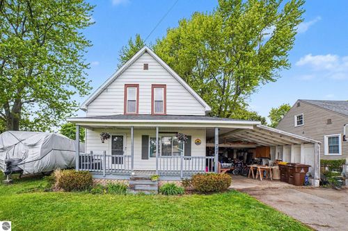 707 Republic Ave, Alma, MI, 48801-2052 | Card Image