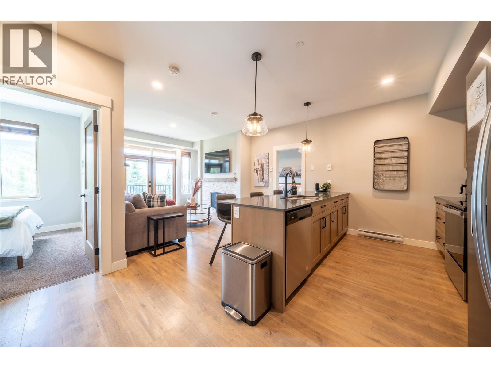 Residential in Sun Peaks 4