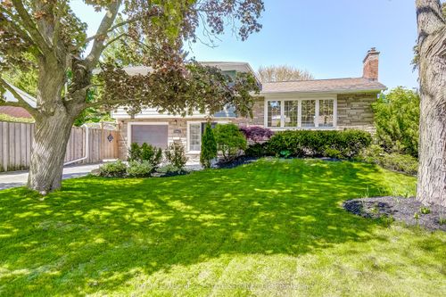 351 Strathcona Dr, Burlington, ON, L7L2E4 | Card Image