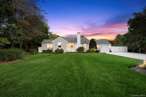 26 Basket Neck Ln, Remsenburg, NY, 11960-2045 | Card Image