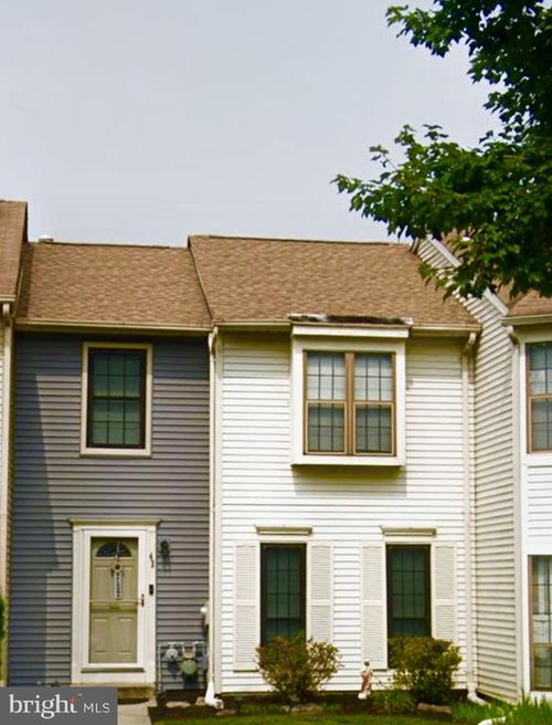 42 Stratton Ct, Robbinsville, NJ, 08691-3111 | Card Image
