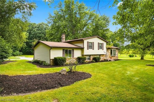 695 Old Forge Rd, Kent, OH, 44240-7413 | Card Image