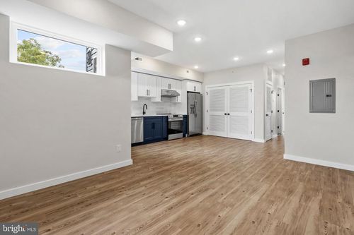 9-871 N Preston St, Philadelphia, PA, 19104-1562 | Card Image