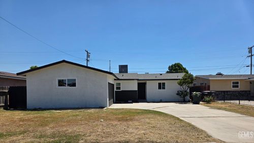 1321 Carson Ave, Bakersfield, CA, 93304-6611 | Card Image