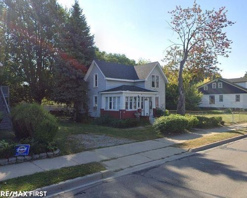 38 Northbound Gratiot Ave, Mount Clemens, MI, 48043-2473 | Card Image