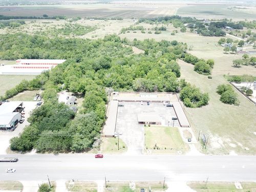 5201 7th St, Bay City, TX, 77414 | Card Image