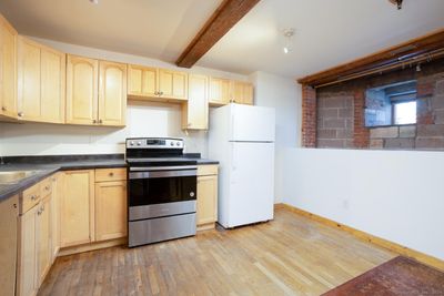 325 Lafayette Units 1001, 4105 &Amp; 4301 Street, Home with 5 bedrooms, 3 bathrooms and 3 parking in Bridgeport CT | Image 2