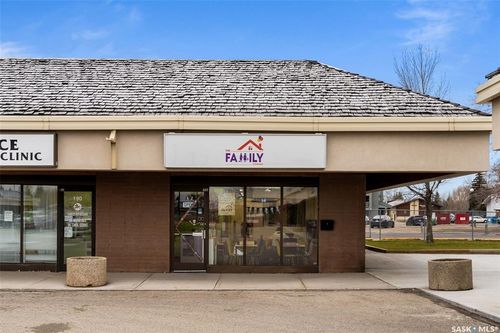 192 University Park Dr, Regina, SK, S4V1A3 | Card Image