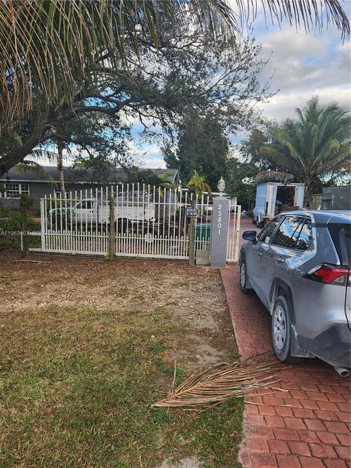 23801 Sw 217th Ave, Homestead, FL, 33031-1021 | Card Image