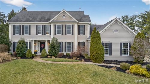 2221 Stonegate Manor Ct, Chesterfield, MO, 63017-7126 | Card Image