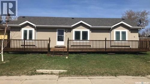 233 High St, Saltcoats, SK, S0A0H0 | Card Image