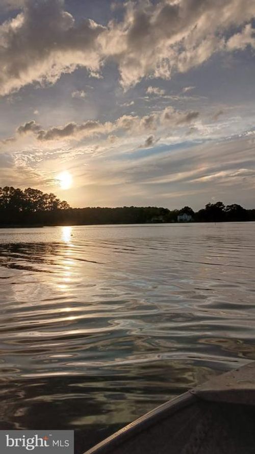 70 Old Mill Lndg, Onemo, VA, 23130-2029 | Card Image