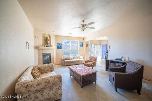 4661 Mesita St, Las Cruces, NM, 88012-6317 | Card Image